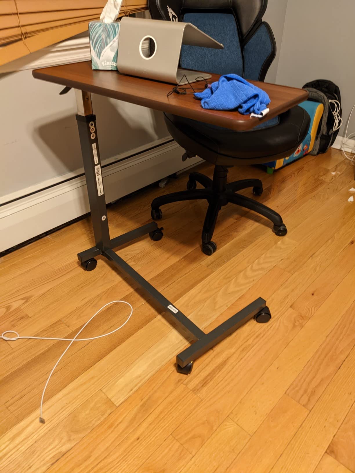 Essential Medical Supply Height Adjustable Automatic Overbed Table - Woodgrain Top with Locking Wheels, Perfect for Hospital and Home Use - Table for Easy Access and Convenience for Adults and Seniors customer photo 1