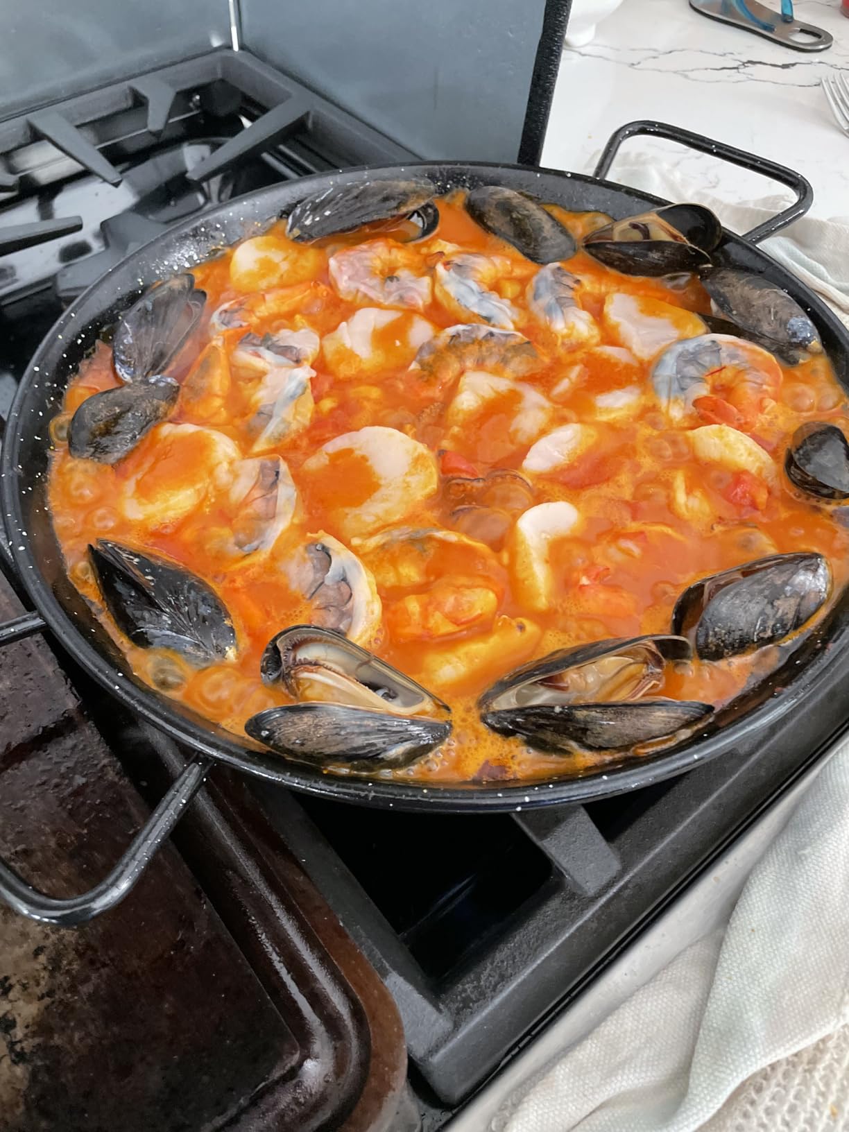 Garcima 12-Inch Enameled Steel Paella Pan, 30cm customer photo 2