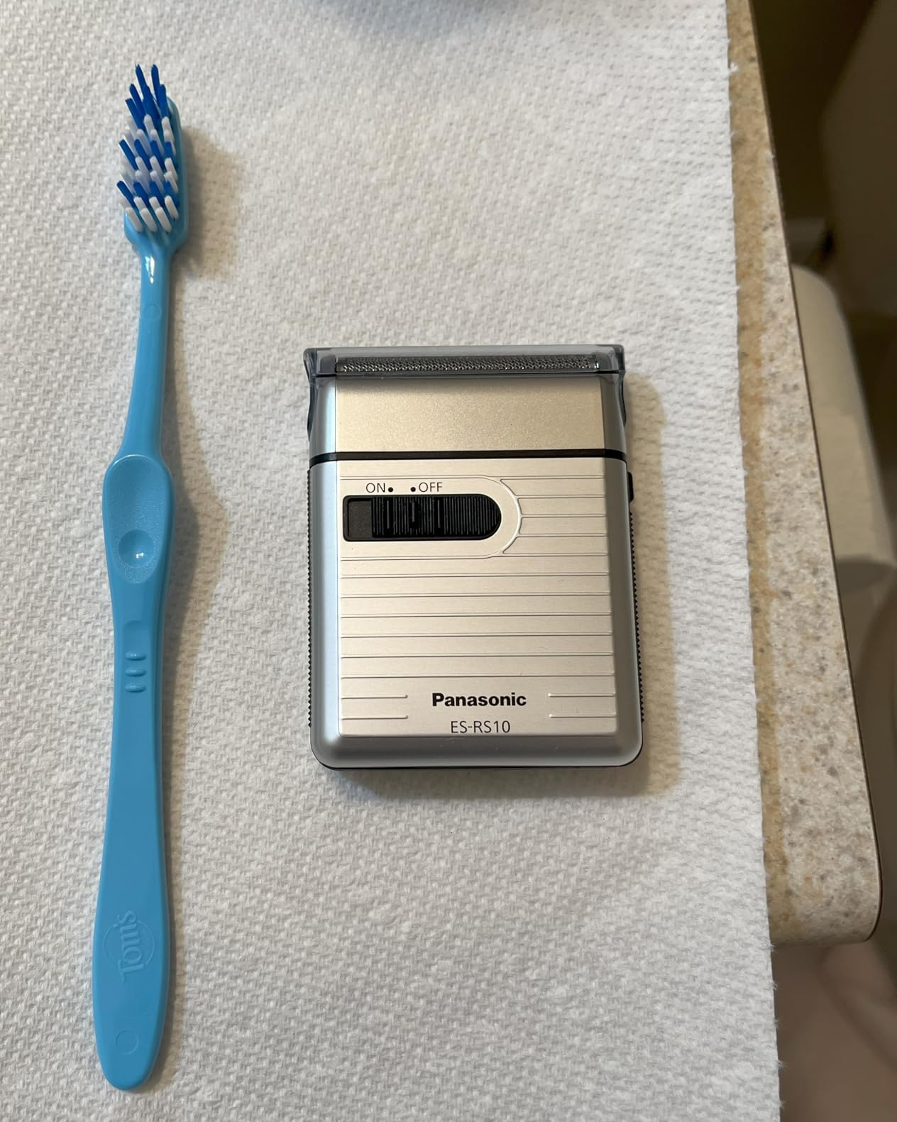 Panasonic Men's Shaver for Traveler ES-RS10-S Silver | DC3V (2 x AA Alkaline) (Japan Model) customer photo 2