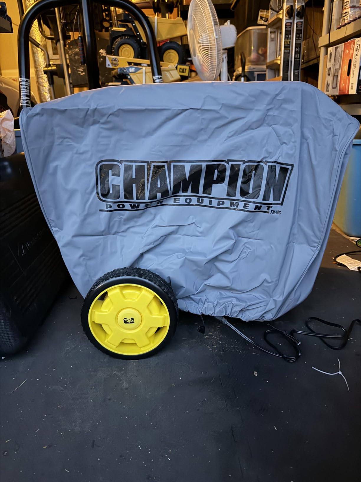 Champion Power Equipment Weather-Resistant Storage Cover for 2800-4750-Watt Portable Generators customer photo 1