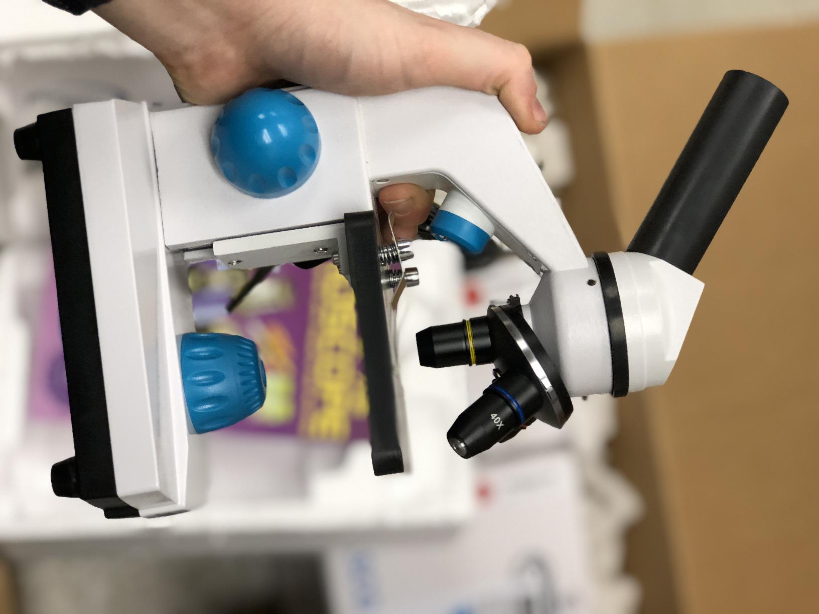 Omano Juniorscope Microscope for Kids – Microscope Kit for Kids 8+ for Science Microscope Experiments – Kids Microscope Kit that Encourage STEM Exploration – Beginner Microscope for Kids 8+ customer photo 1