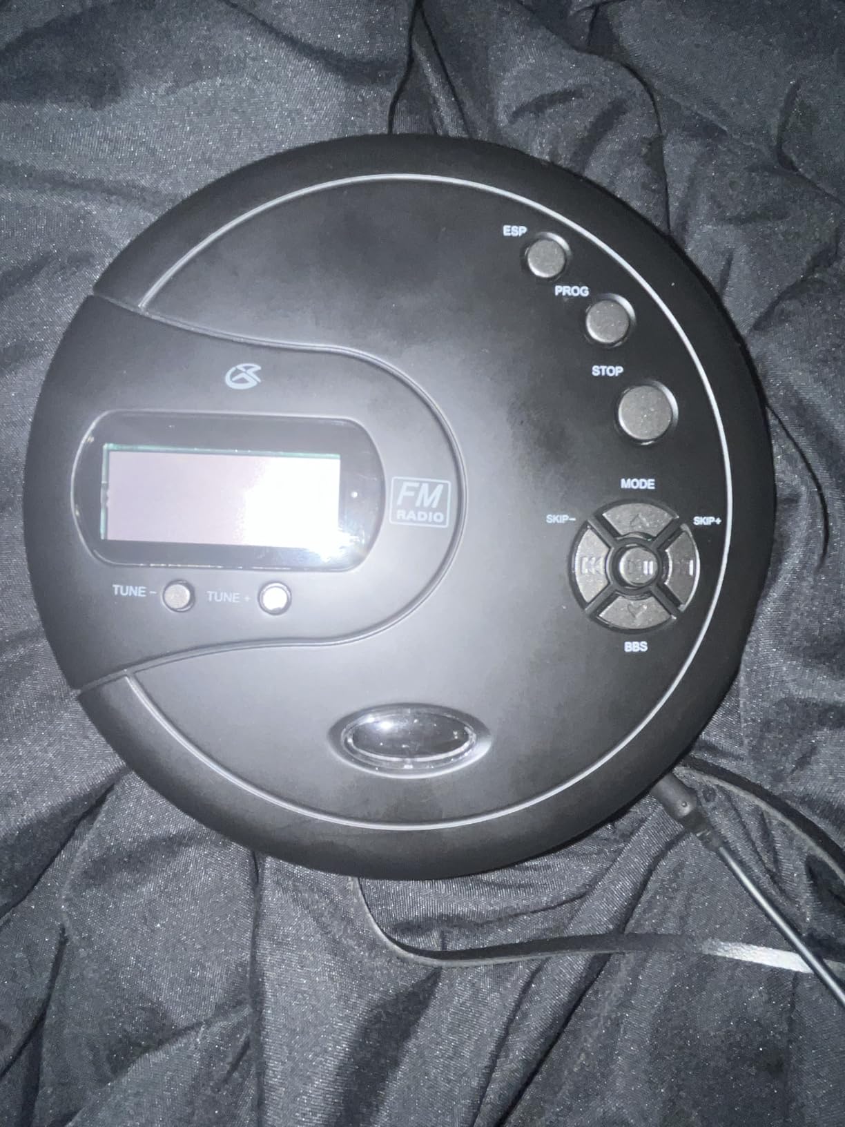 GPX Portable CD Player with FM Radio, 60-Sec Anti-Skip & Stereo Earbuds customer photo 1