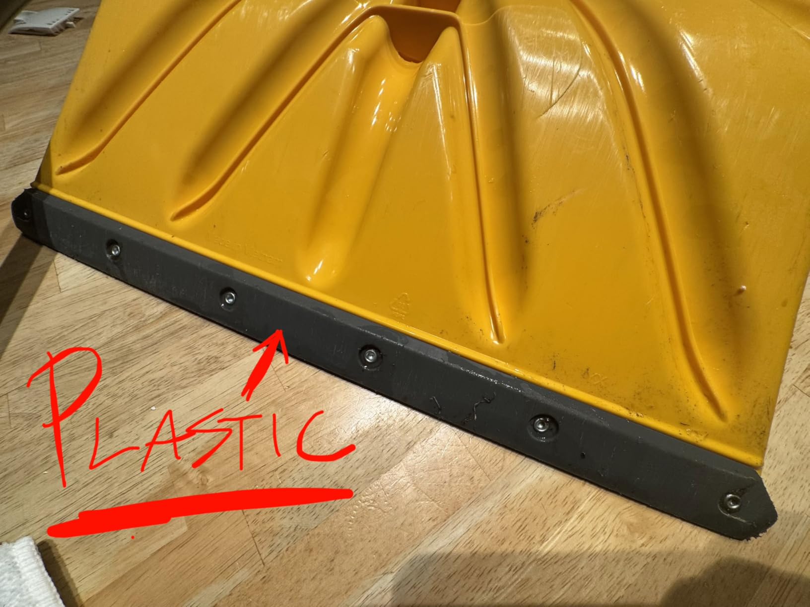 TRUE TEMPER 1603400 Poly Snow Shovel/Pusher with Ergonomic D-Grip Steel Handle, 54-Inch customer photo 2