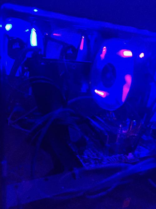 Toshiba 3.5-Inch 3TB 7200 RPM SATA3/SATA 6.0 GB/s 64MB Hard Drive DT01ACA300 customer photo 2