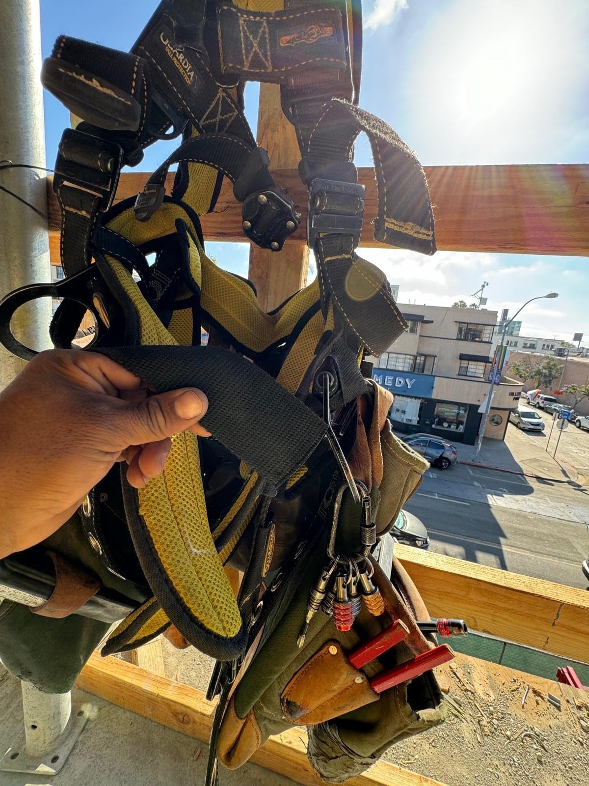 Guardian 21030 Cyclone Construction Harness with Waist Pad | Side D-Rings|OSHA & ANSI Compliant | Black/Yellow | M-L customer photo 1