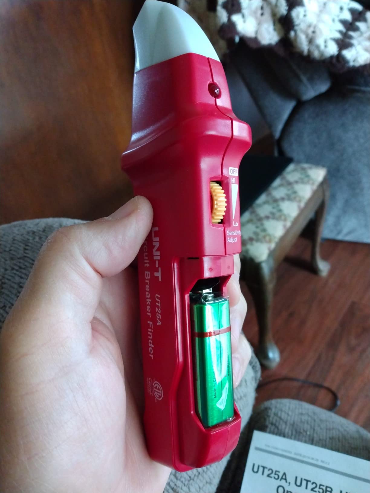 UNI-T AC Circuit Breaker Finder Tracer Tool Kit GFCI Outlet Tester customer photo 2