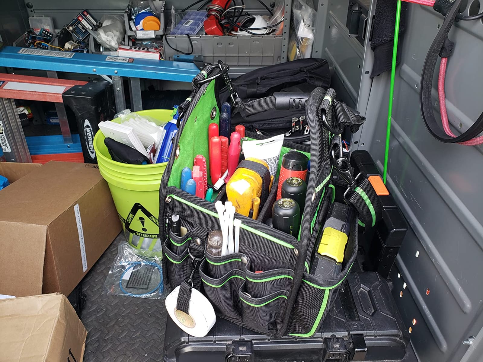 Hilmor HT 1839078 HVAC Tool Bag with 27 Pockets, Key Clip, Tape Loop, Shoulder Strap,HVAC/R Tools and Equipment, Black/Green, 13” customer photo 1