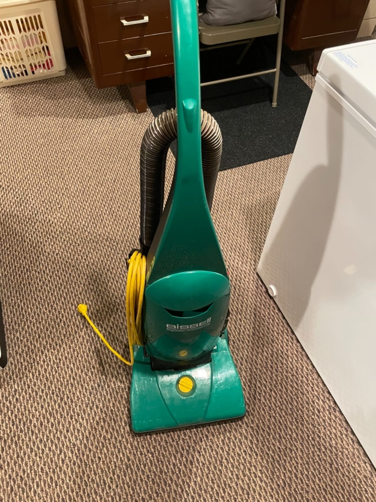 BISSELL BigGreen Commercial PowerForce Bagged Lightweight, Upright, Industrial, Vacuum Cleaner, BGU1451T customer photo 1