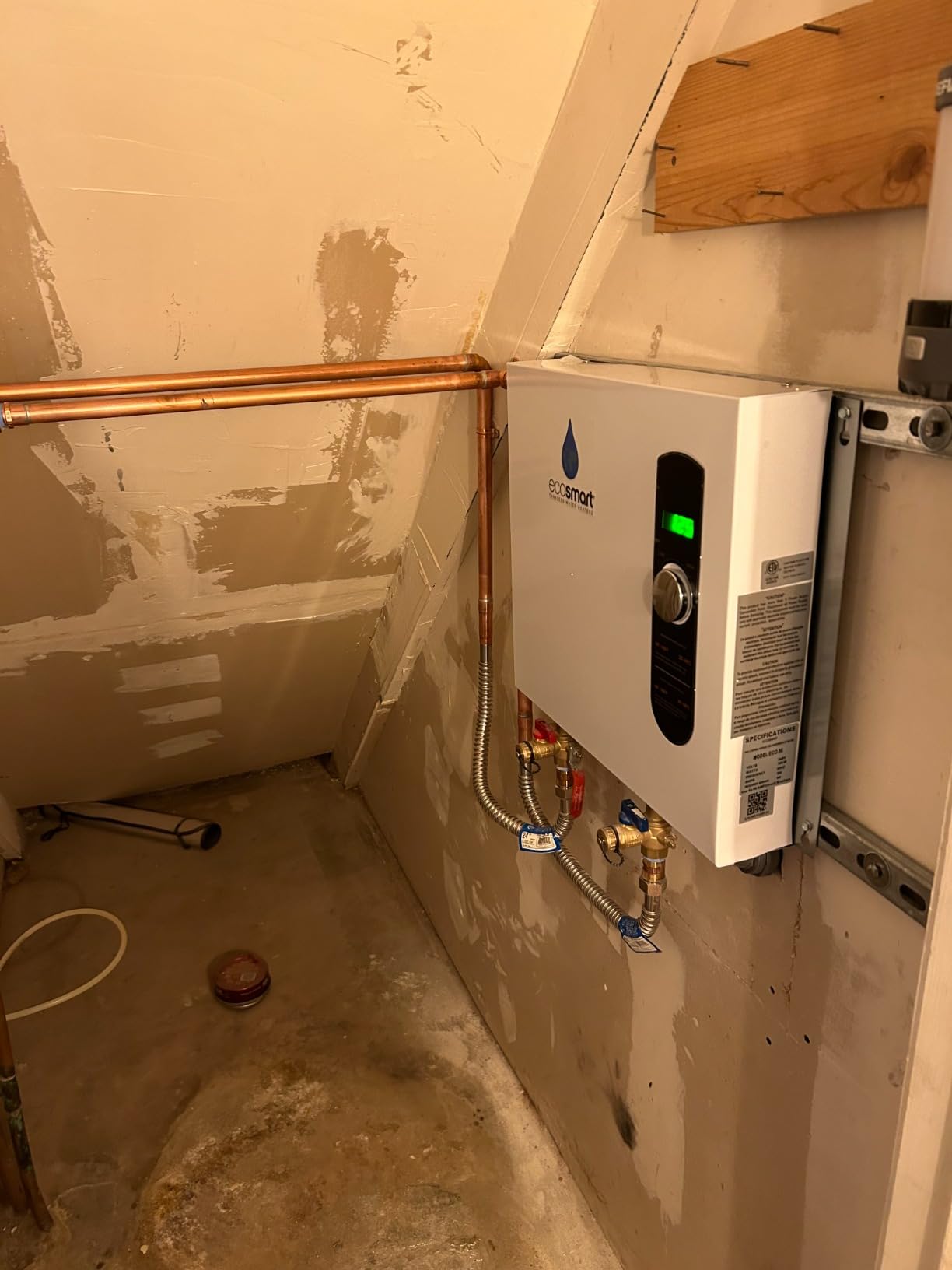 Ecosmart ECO 36 36kw 240V Electric Tankless Water Heater, White customer photo 2
