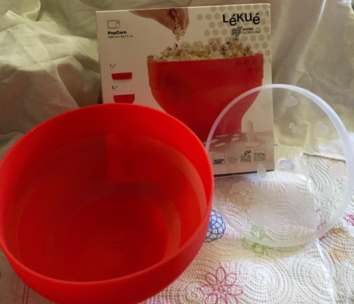 Lékué Microwave Popcorn Maker | Standard | Red | Fast, Healthy Pop-Up Popcorn Bowl, Cooks 2-3 Servings in 3 mins | Folds Down to Save Space, No Oil Needed, Includes Fat-Free Recipes | Dishwasher Safe customer photo 2