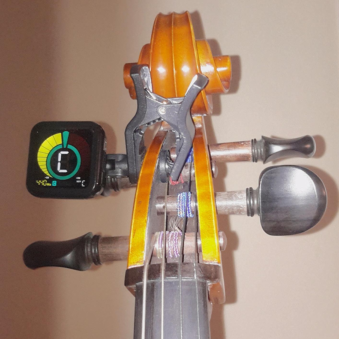 KLIQ UberTuner Clip On Guitar Tuner -Black customer photo 2