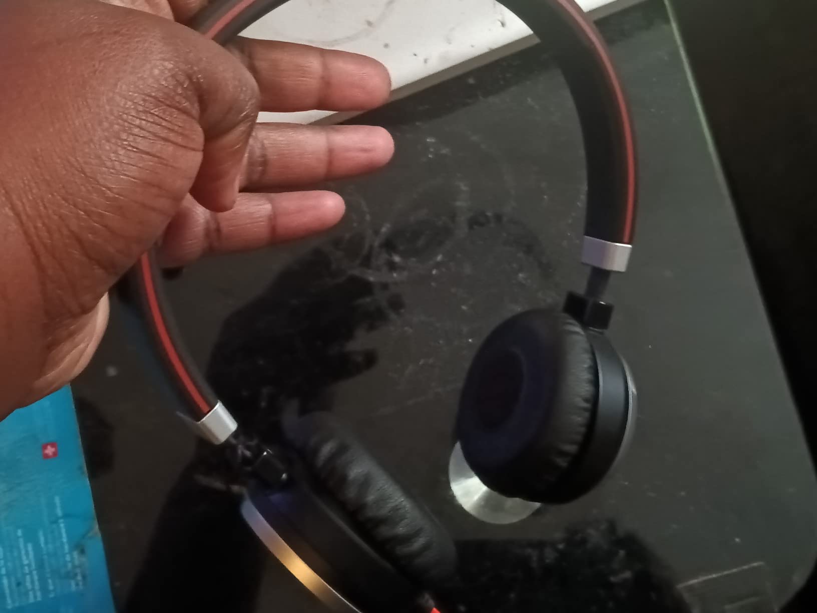 Jabra Evolve 40 Professional Wired Headset, Stereo, UC-Optimized – Telephone Headset for Greater Productivity, Superior Sound for Calls and Music, 3.5mm Jack/USB Connection, All-Day Comfort Design customer photo 1