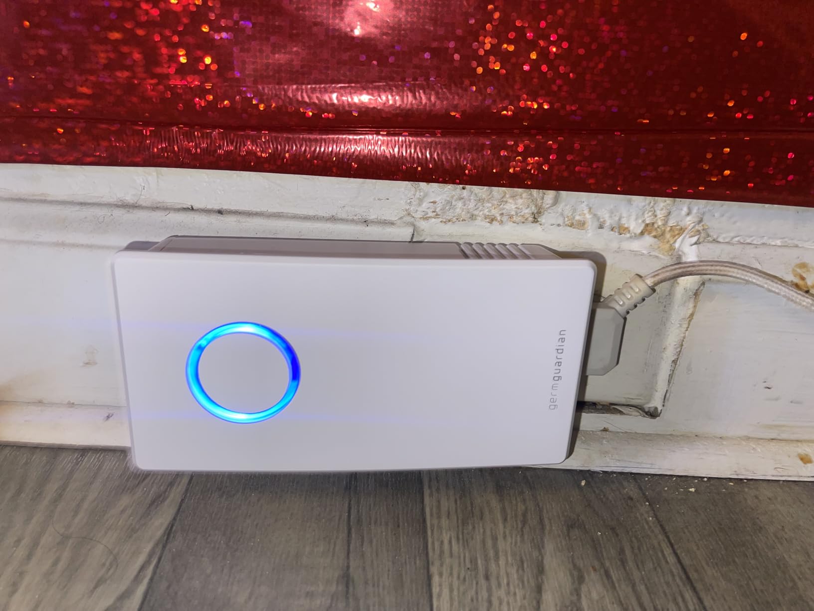 Germ Guardian GG1100B 7” Pluggable Small Air Purifier, Small Room Wall Air Sanitizer, Freshens Air, UV-C Light Kills Germs, Reduces Odors from Pets, Cooking, Mold, GermGuardian, 1-Yr Wty (Black) customer photo 1
