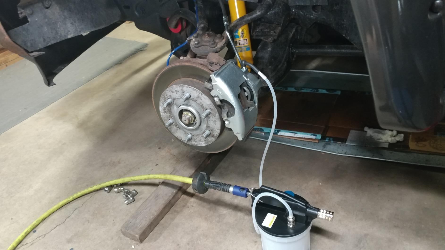 Capri Tools CP21029 Vacuum Brake Bleeder customer photo 2