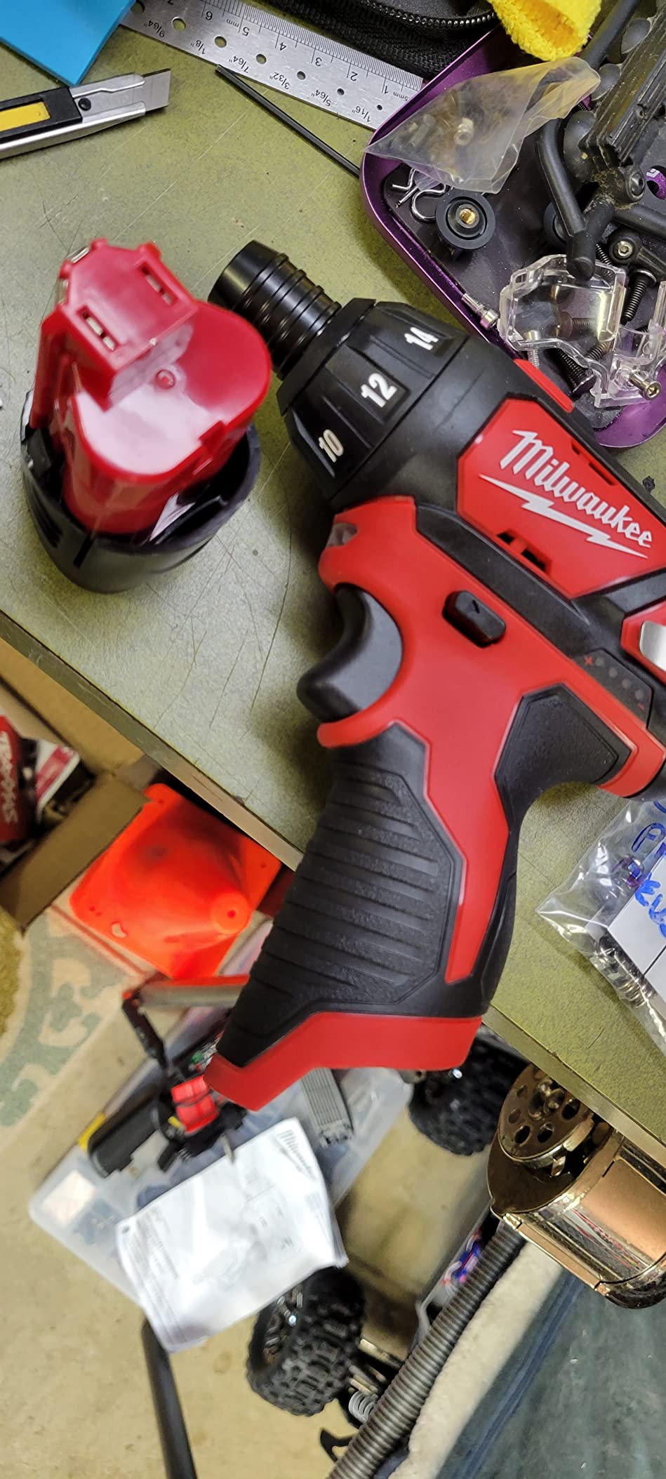 Milwaukee 2401-20 M12 12-Volt Lithium-Ion Cordless 1/4 in. Hex Screwdriver (Tool-Only) customer photo 1