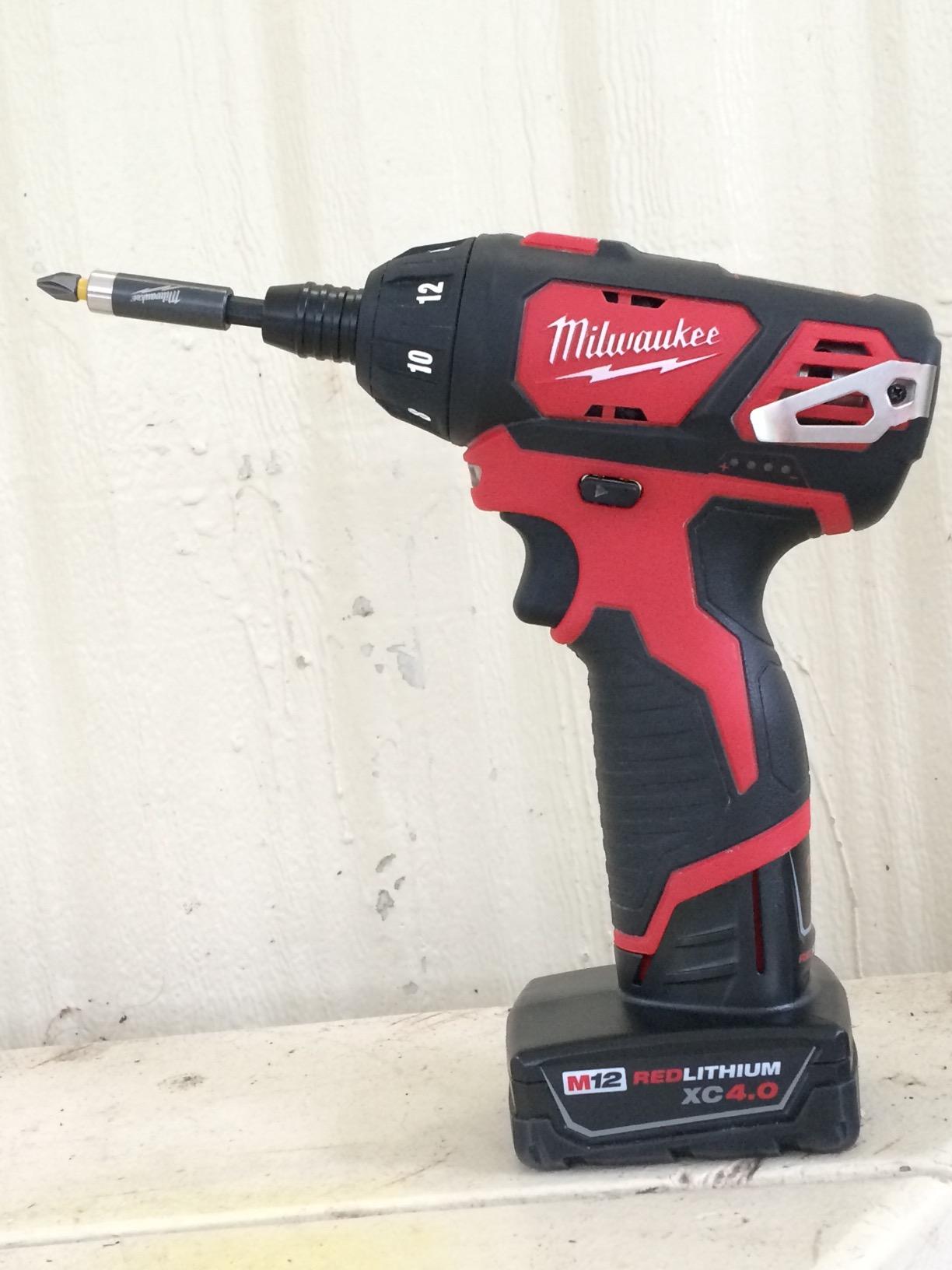 Milwaukee 2401-20 M12 12-Volt Lithium-Ion Cordless 1/4 in. Hex Screwdriver (Tool-Only) customer photo 2