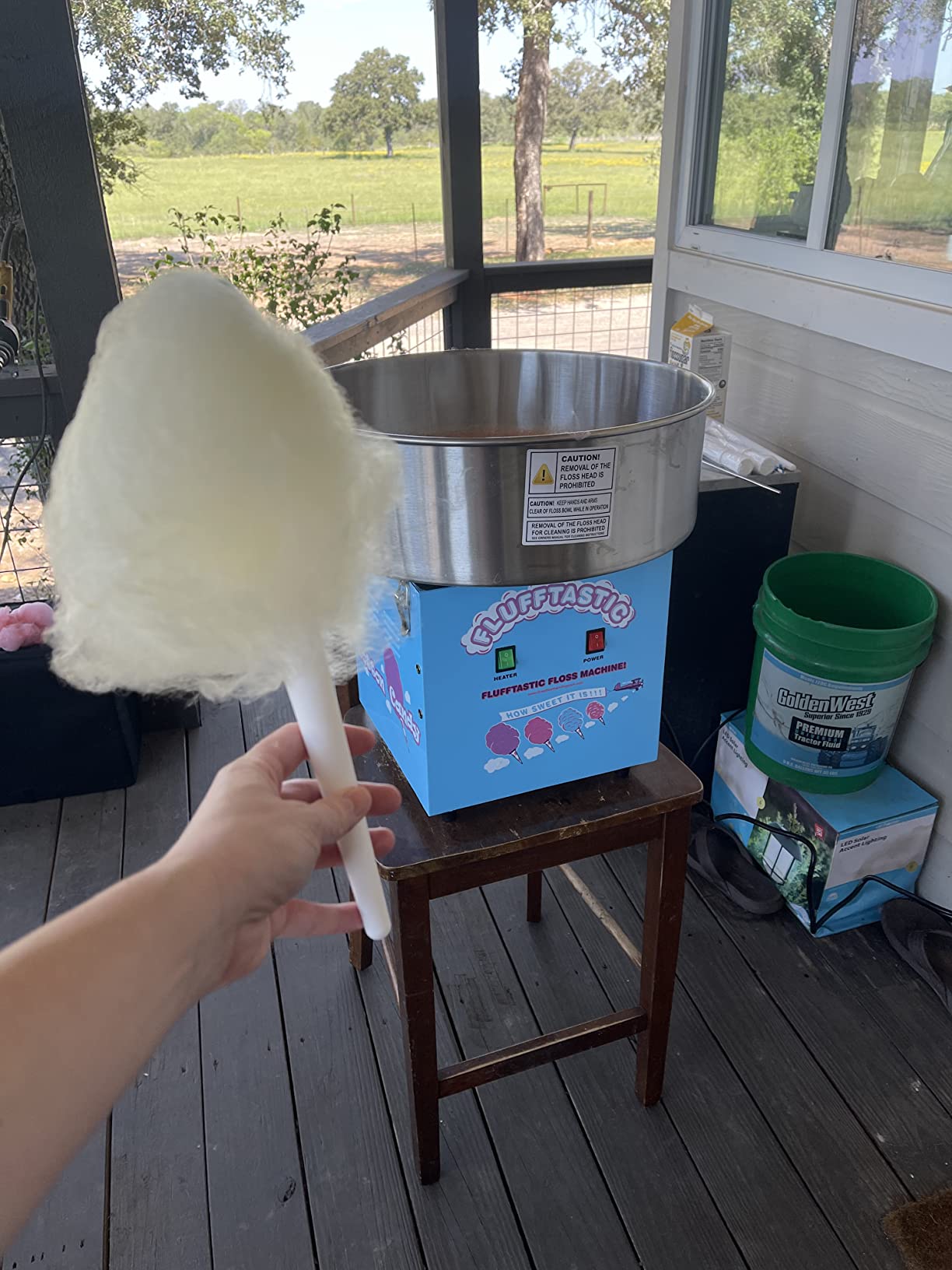 Great Northern Popcorn Flufftastic Cotton Candy Machine with Cart, Blue customer photo 1