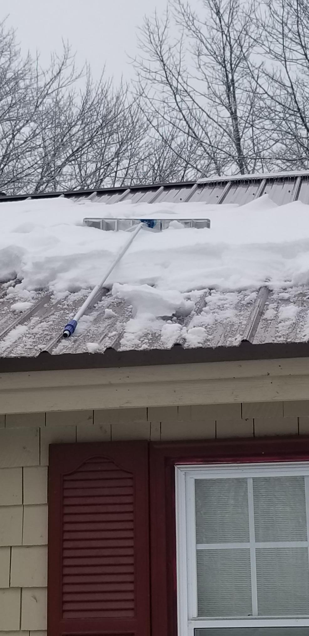 Snow Joe RJ205M Twist-N-Lock Telescoping Snow Shovel Aluminum Roof Rake, 21' customer photo 2