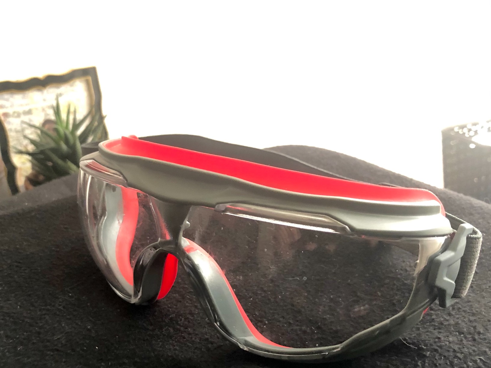 3M Safety Goggles, GoggleGear 500 Series, Scotchgard Anti-Fog Clear Lens customer photo 2