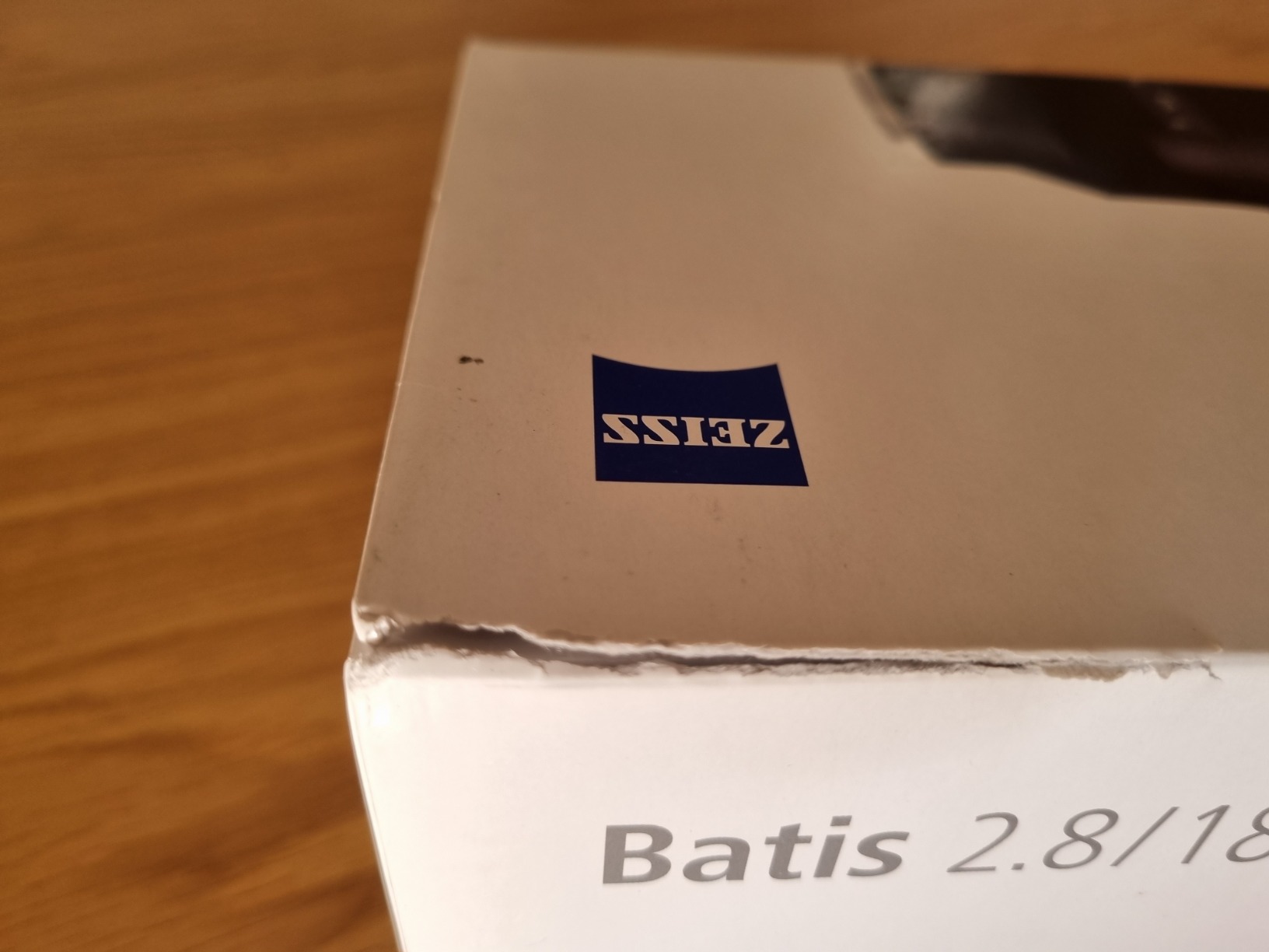 ZEISS Batis 18mm f/2.8 for Sony E Mount Mirrorless Cameras, Black customer photo 2