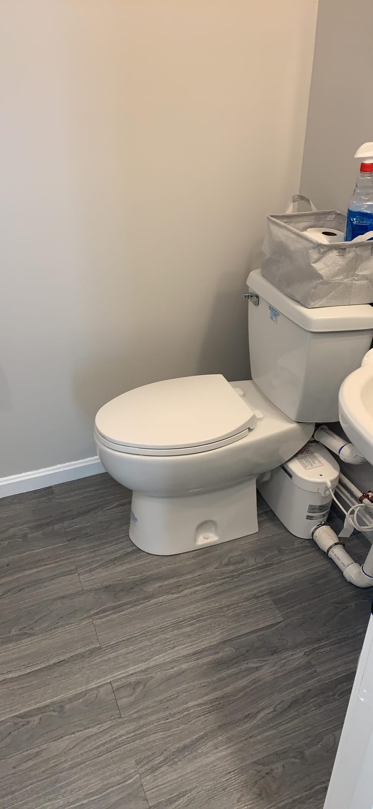 SANIFLO Saniaccess 3 Pump - Full Bath Macerator Pump - Residential customer photo 1