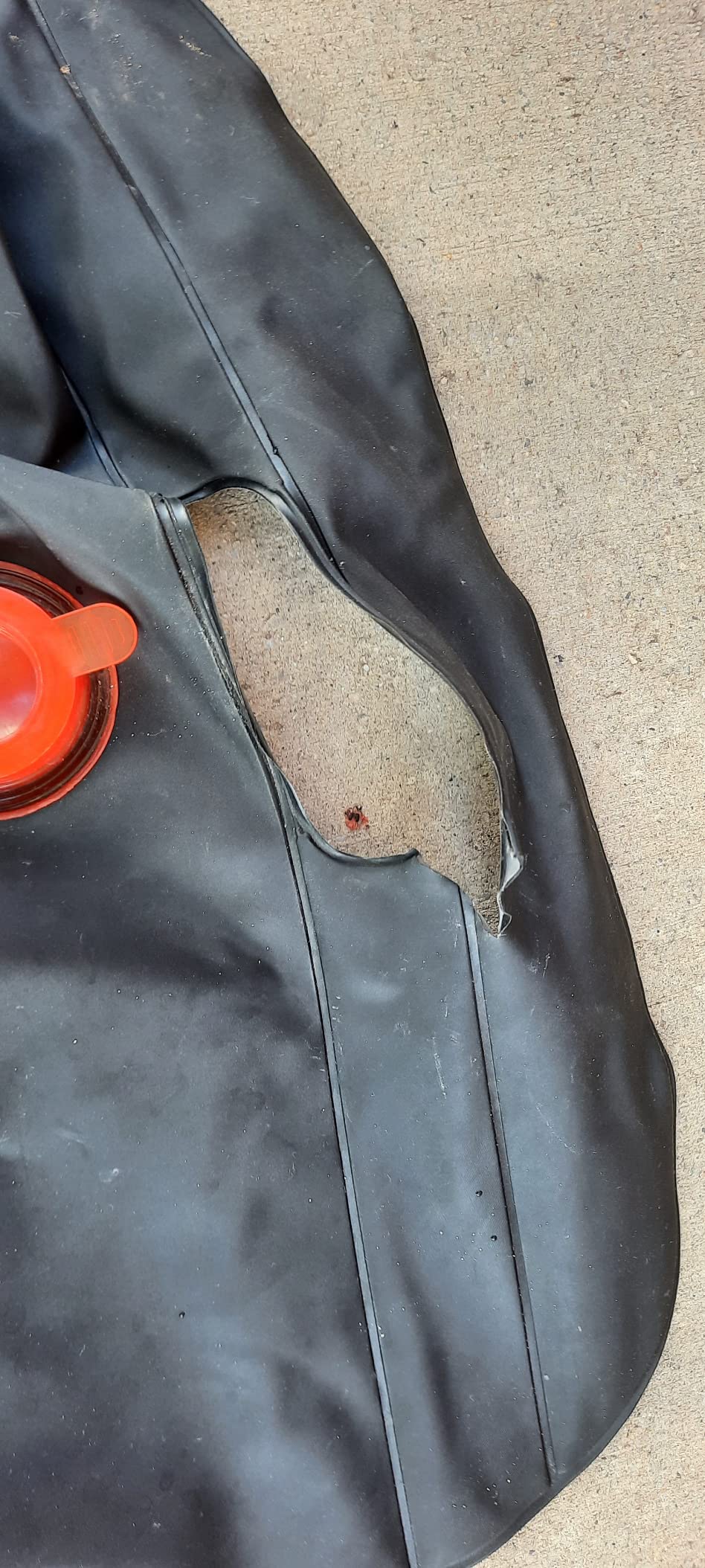 Solar Shower Bag, 5 gallons/20L Solar Heating Camping Shower Bag Temperature Indicator Hot Water 45°C Hiking Climbing C1004 customer photo 1