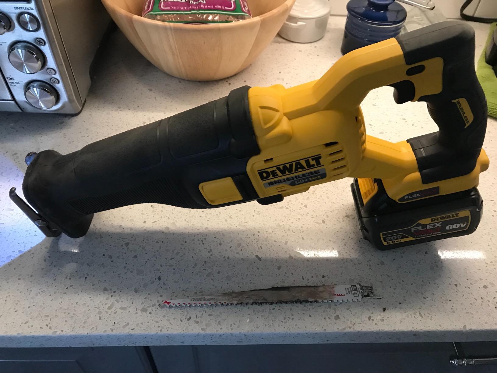 DEWALT FLEXVOLT 60V MAX* Cordless Reciprocating Saw, Tool Only (DCS388B) customer photo 1