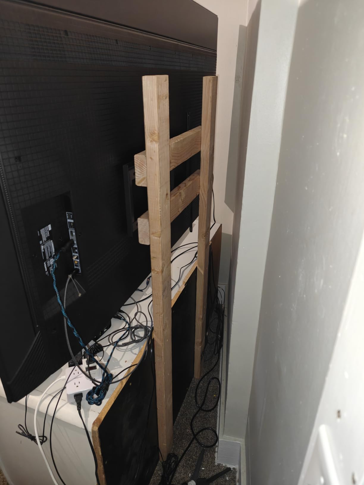PERLESMITH Tilting TV Wall Mount for 37–85 inch TVs up to 132 lbs customer photo 1