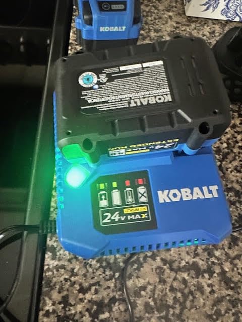 Kobalt 24-volt Max 4-Amp-Hours Lithium Power Tool Battery KB 424-03 customer photo 2