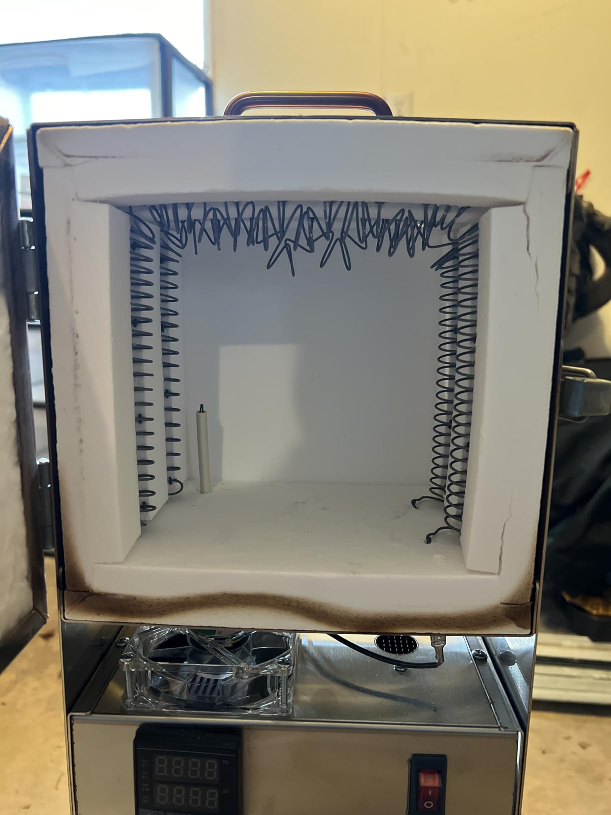 RapidFire Pro-LP Electric Kiln Furnace-2200F 10 Min Melt Gold - Programmable Controller customer photo 1