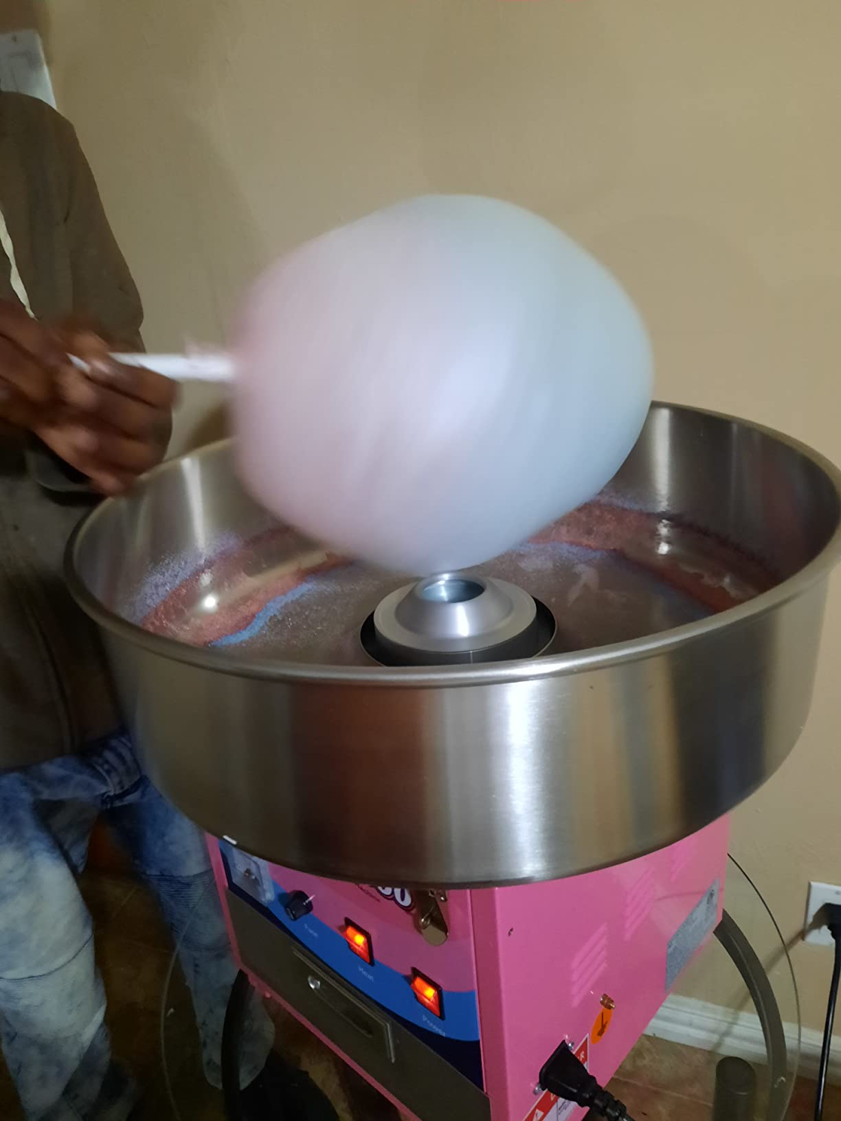 Olde Midway Cotton Candy Machine Cart, SPIN-2000 Electric Candy Floss Maker, Commercial-Grade customer photo 1