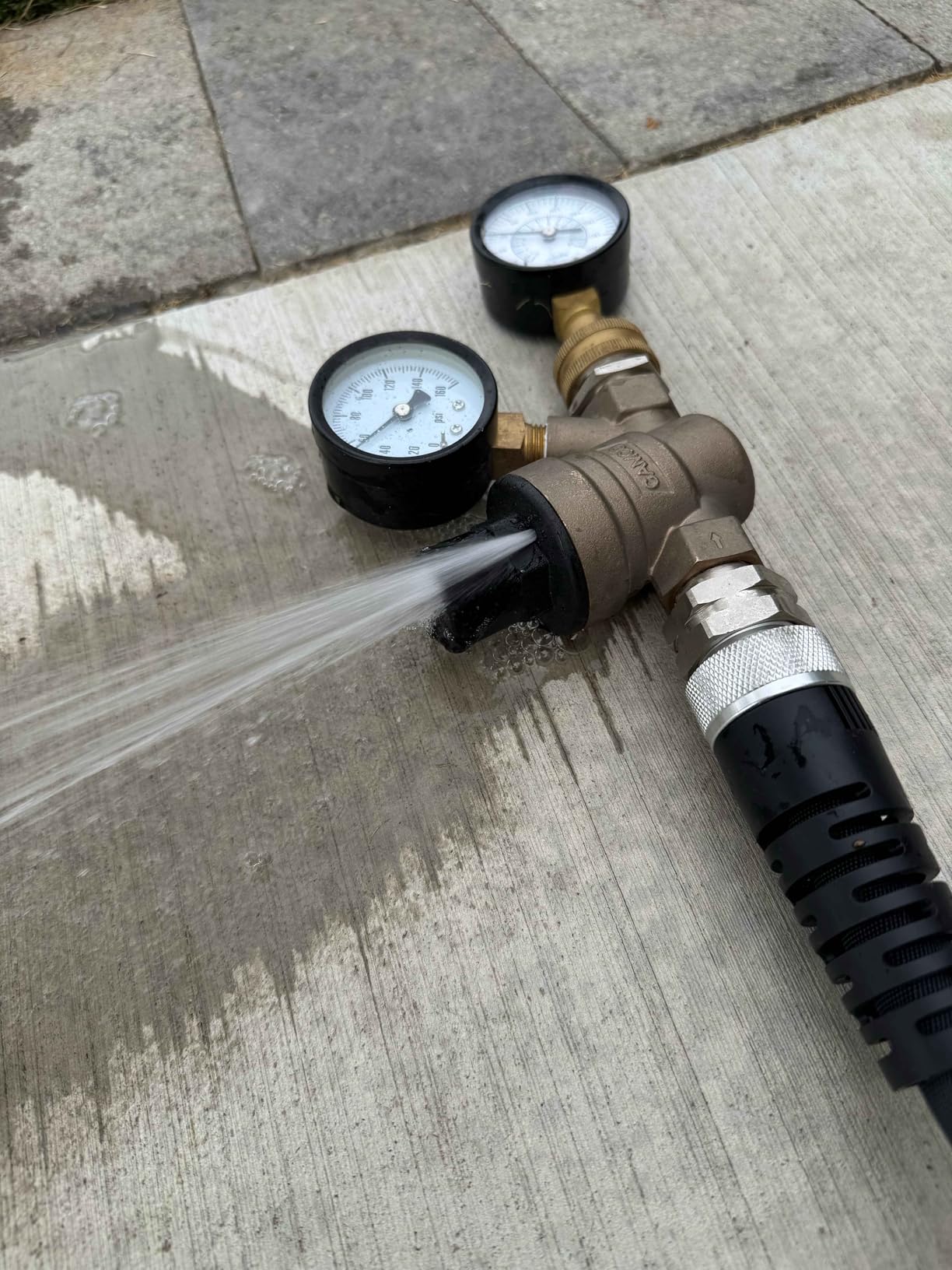 Camco Adjustable RV Water Pressure Regulator - Lead-Free Brass customer photo 1
