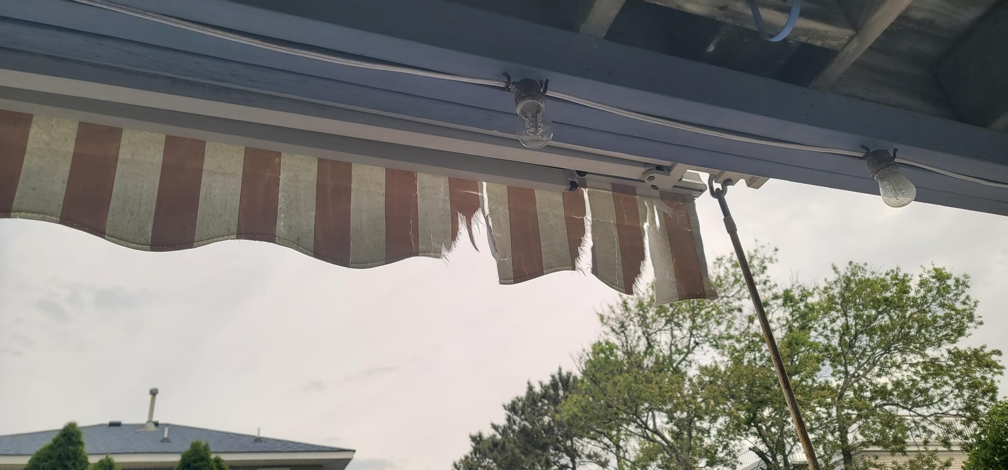 Outsunny 10' x 8' Patio Retractable Awning with Crank Handle Beige customer photo 1