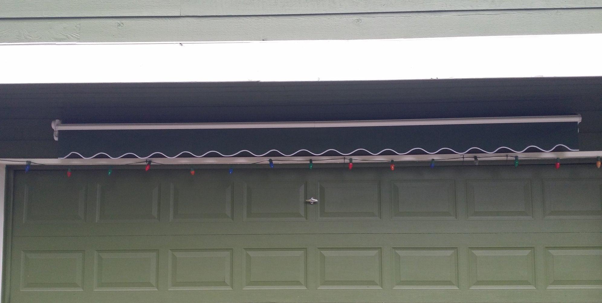 Outsunny 10' x 8' Patio Retractable Awning with Crank Handle Beige customer photo 2