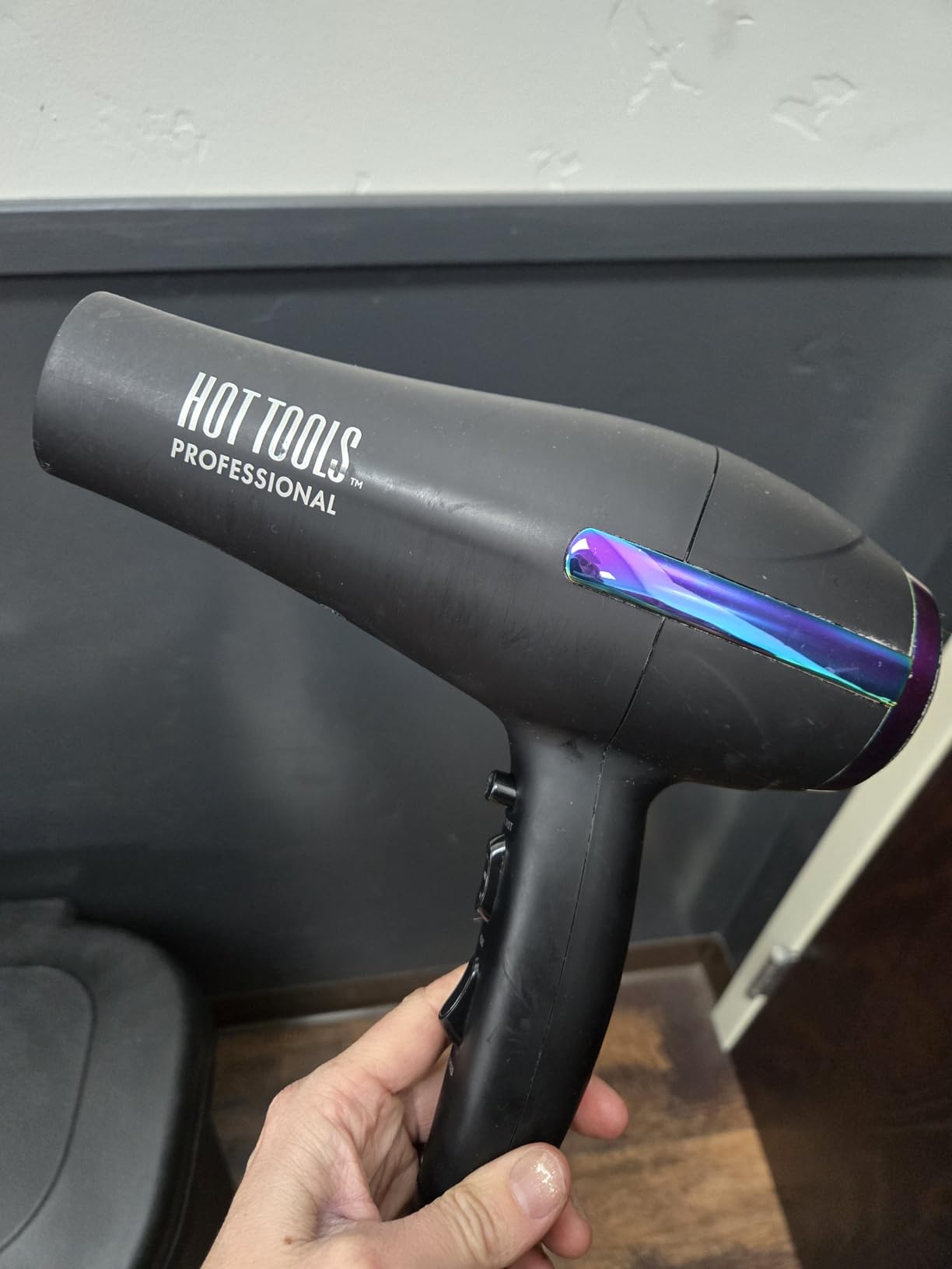 Hot Tools Pro Artist 2100 Ionic Turbo Hair Dryer, 1875 Watts, Black customer photo 2