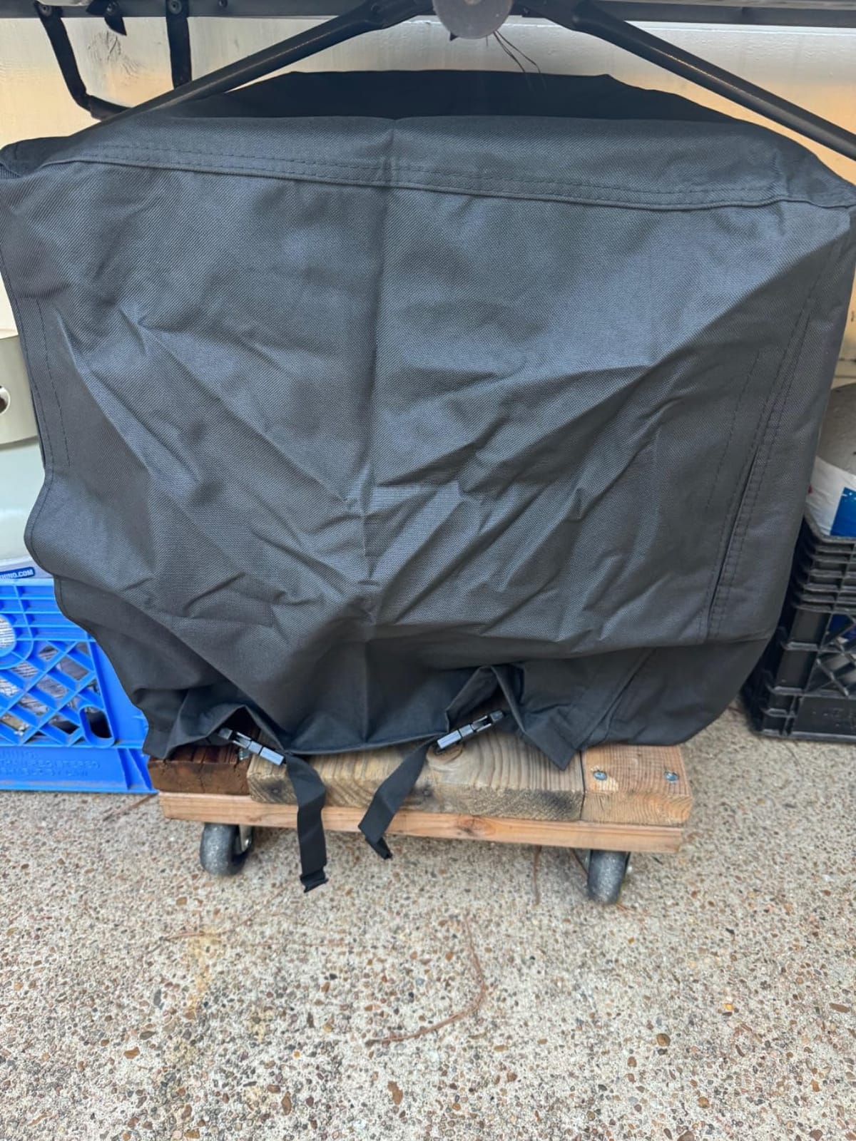 Porch Shield Generator Cover for 5000-10000W, 32 x 24 x 24 inch, Black customer photo 2