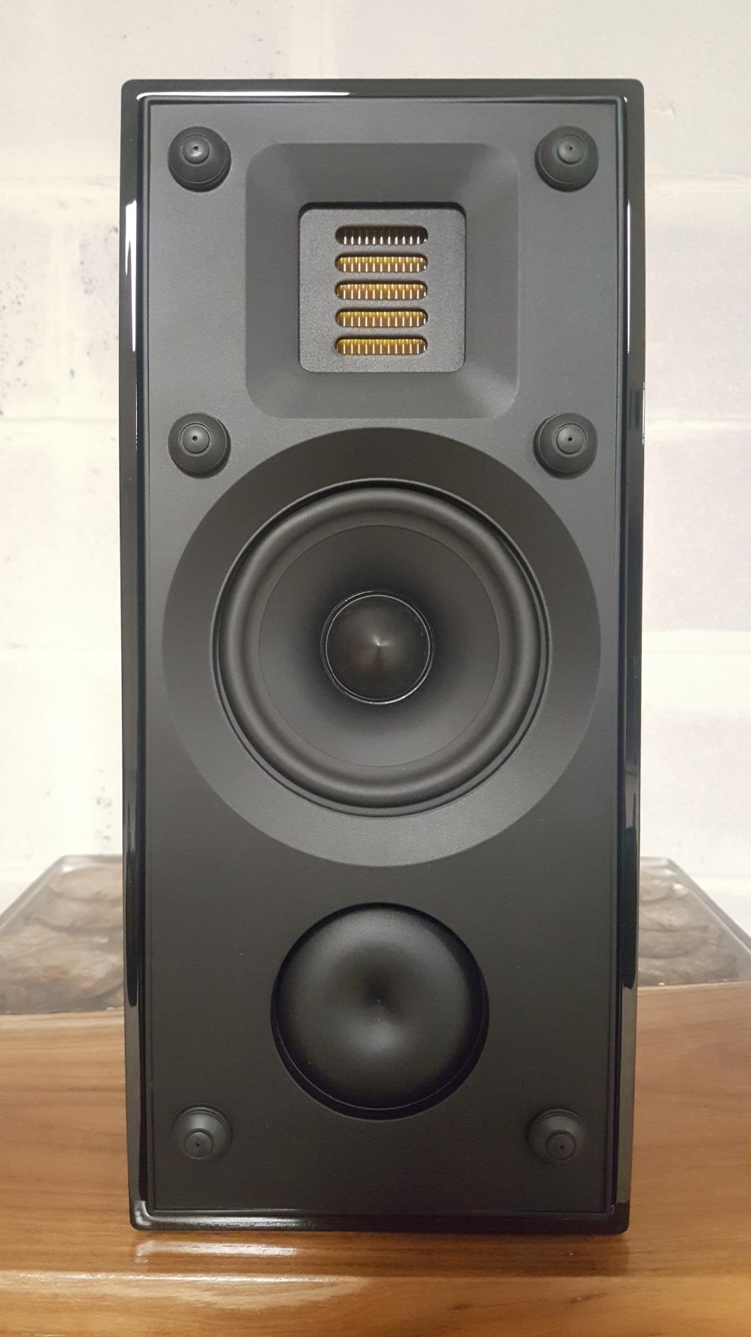 MartinLogan Motion 4i Bookshelf Speaker, Single Speaker (Gloss Black) customer photo 2