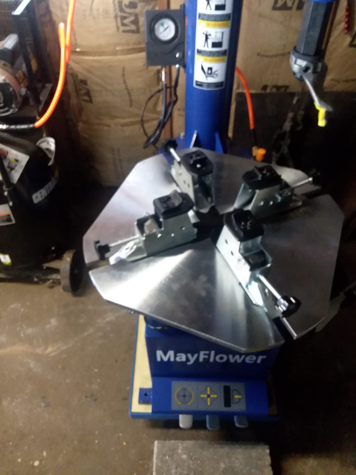 Mayflower - 1.5 Horse Power Tire Changer Wheel Changers Machine Rim clamp 950 Bead Blaster / 1 Year Full Warranty customer photo 1
