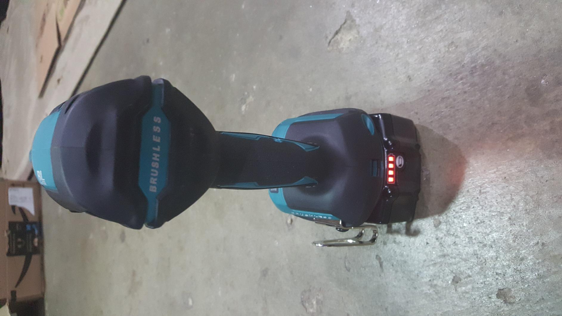 Makita XDT131 18V LXT® Lithium-Ion Brushless Cordless Impact Driver Kit (3.0Ah) customer photo 1