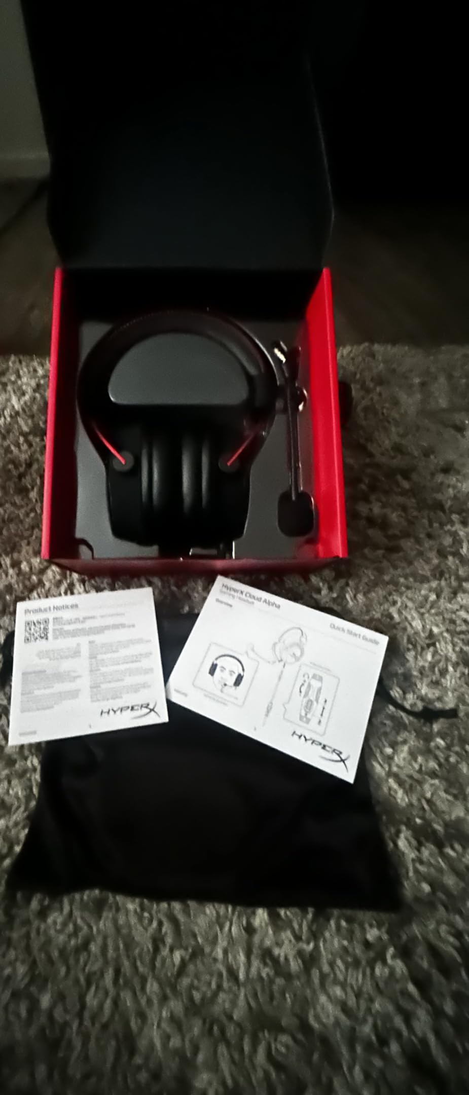 HyperX Cloud Alpha - Gaming Headset, Dual Chamber Drivers, Legendary Comfort, Aluminum Frame, Detachable Microphone, Works on PC, PS4, PS5, Xbox One, Xbox Series X|S, Nintendo Switch and Mobile – Red customer photo 1