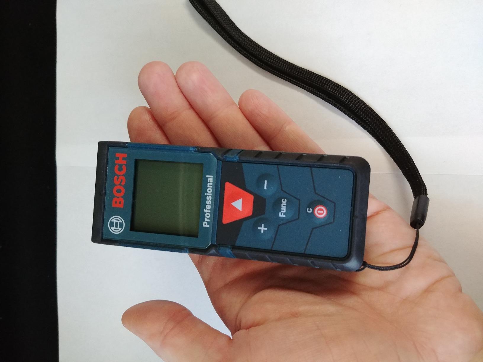 BOSCH GLM165-40 Blaze™ Pro 165 Ft. Laser Measure, Distance Measuring Laser | Backlit display, area and volume calculations, indirect measurement customer photo 1