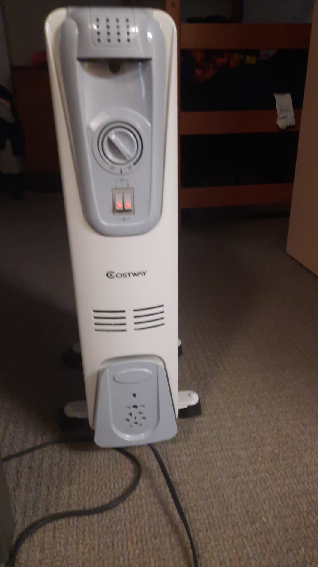 COSTWAY Oil Filled Radiator Heater, 1500W Portable Space Heater with Adjustable Thermostat, 3 Heat Settings, Overheat and Tip-Over Protection, Electric Oil Heater for Living Room Bedroom, Indoor Use customer photo 1