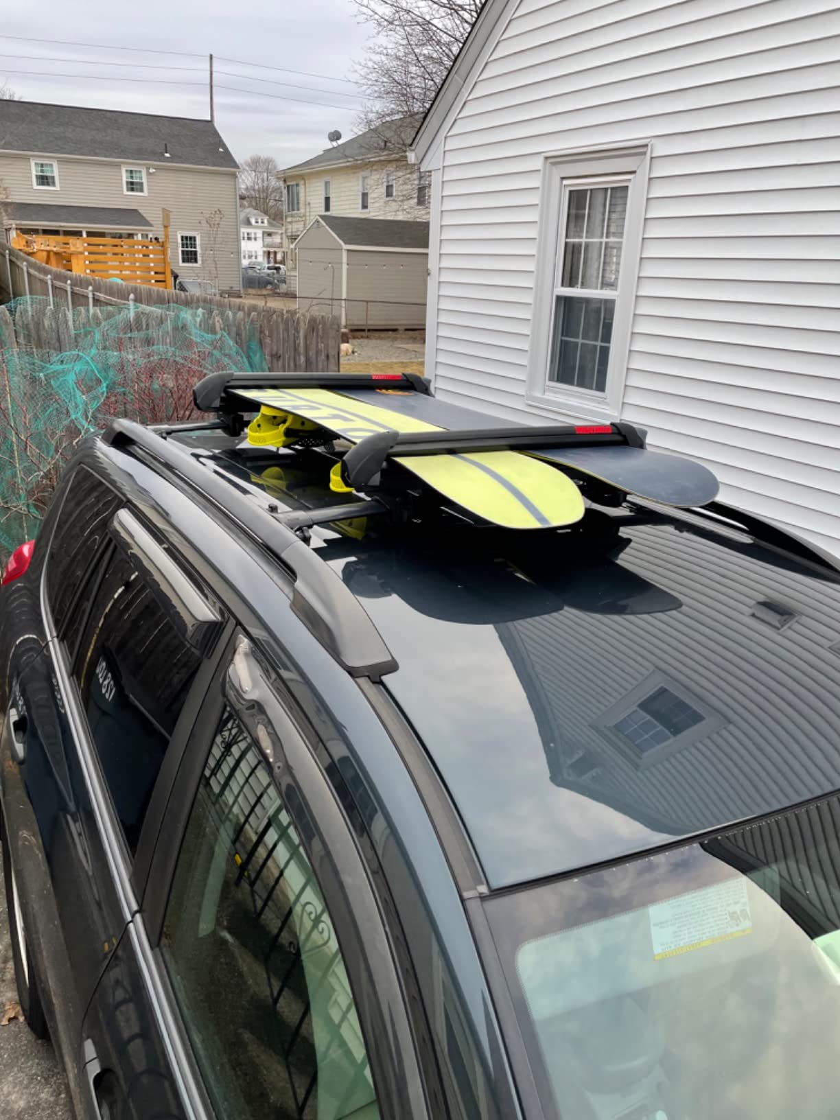 Yakima PowderHound 6 Ski & Snowboard Car Roof Rack for Crossbars customer photo 2