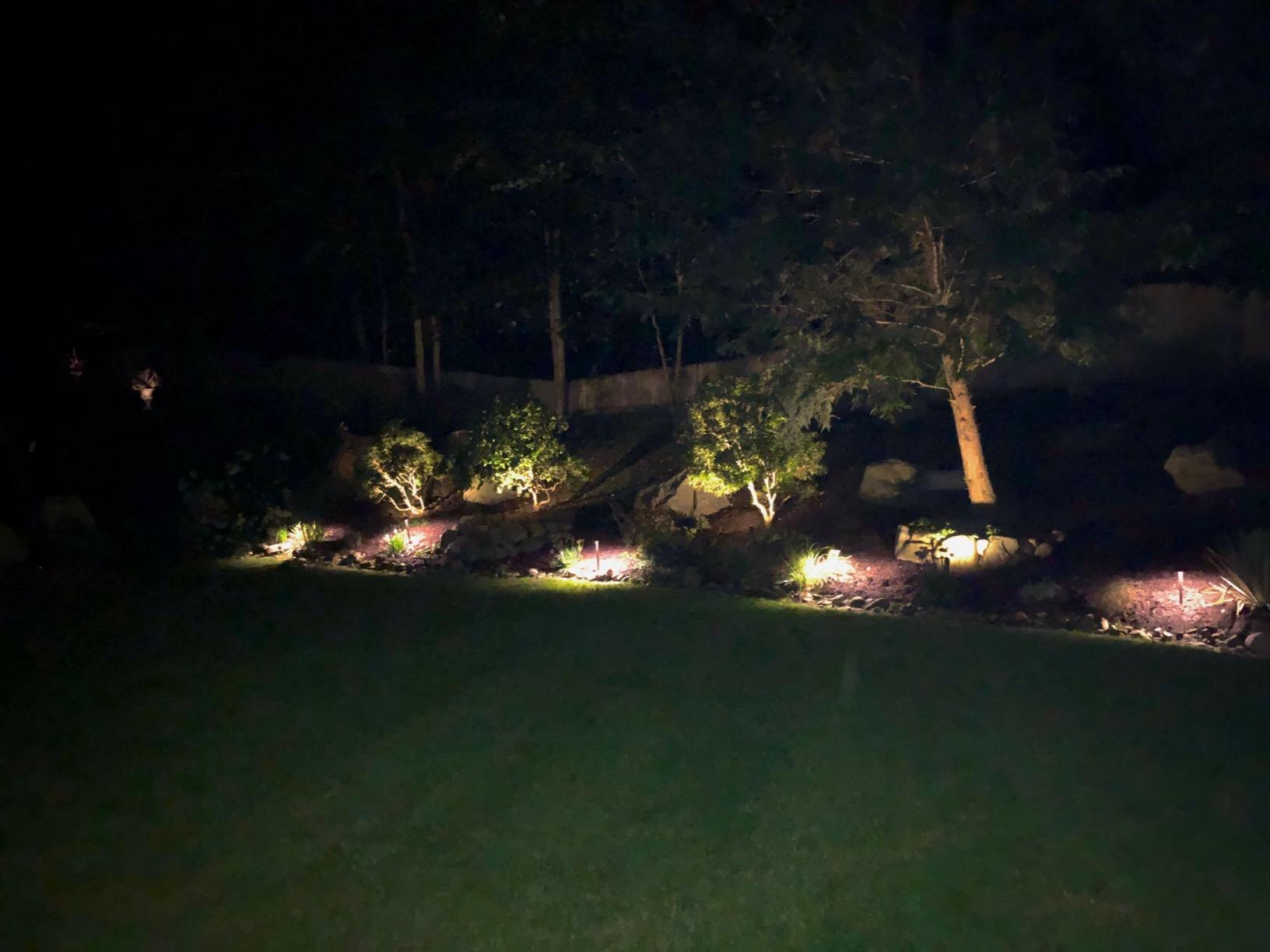 GOODSMANN 10 Pack Low Voltage Landscape Lighting Kit with 150W Transformer customer photo 2