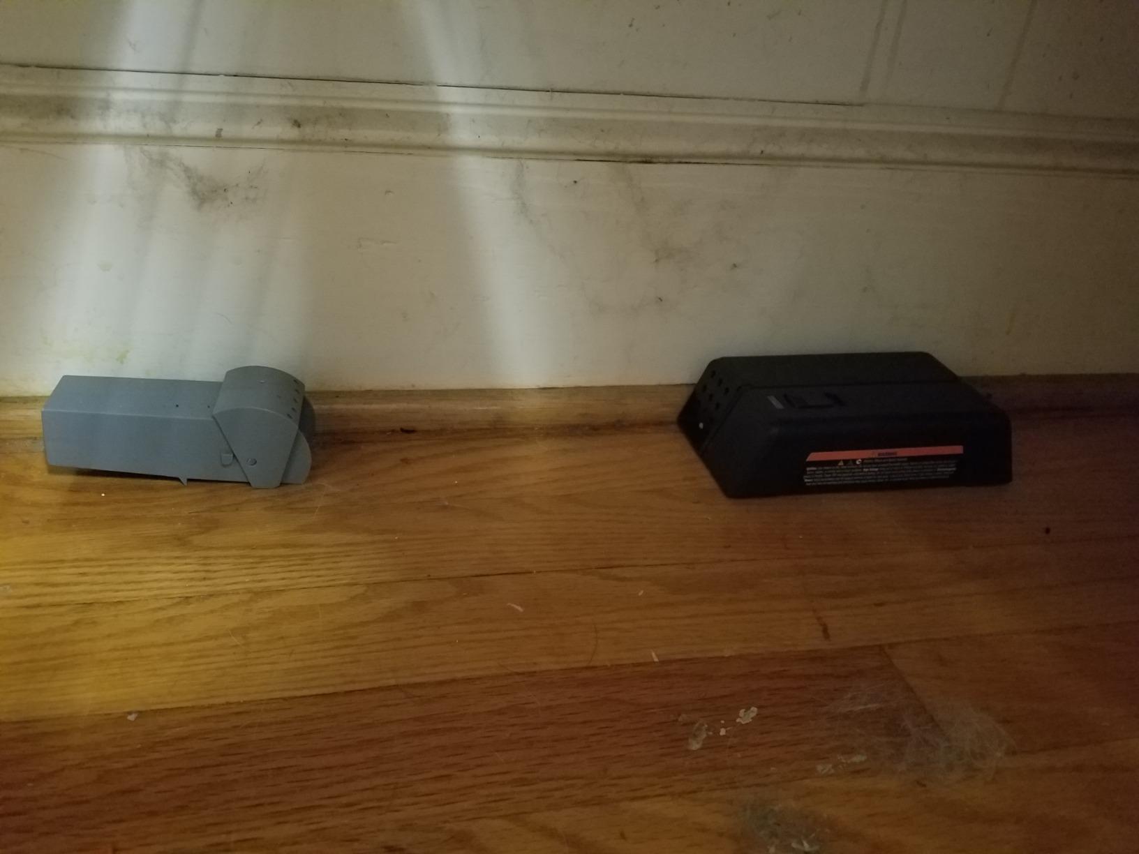 Victor M250S Indoor Humane Electronic Mouse Trap - No Touch, No See Electric Instant Kill Mouse Trap - 4 Traps customer photo 2