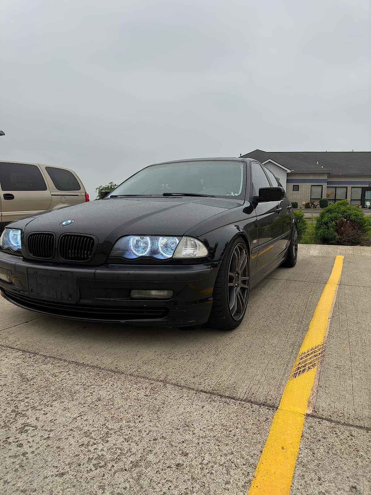 Rev9 Hyper-Street II Coilovers Lowering Kit, compatible with BMW 3-Series (1999-2006 E46 RWD ONLY) customer photo 1