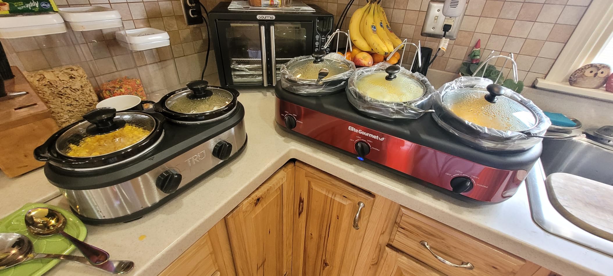 Elite Gourmet EWMST-325R Triple Slow Cooker Buffet Server, 3 x 2.5 Qt, Red customer photo 1