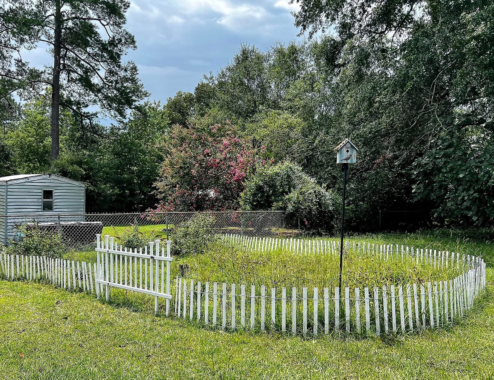 Zippity Madison Picket Gate, White Vinyl DIY No Dig Kit customer photo 2