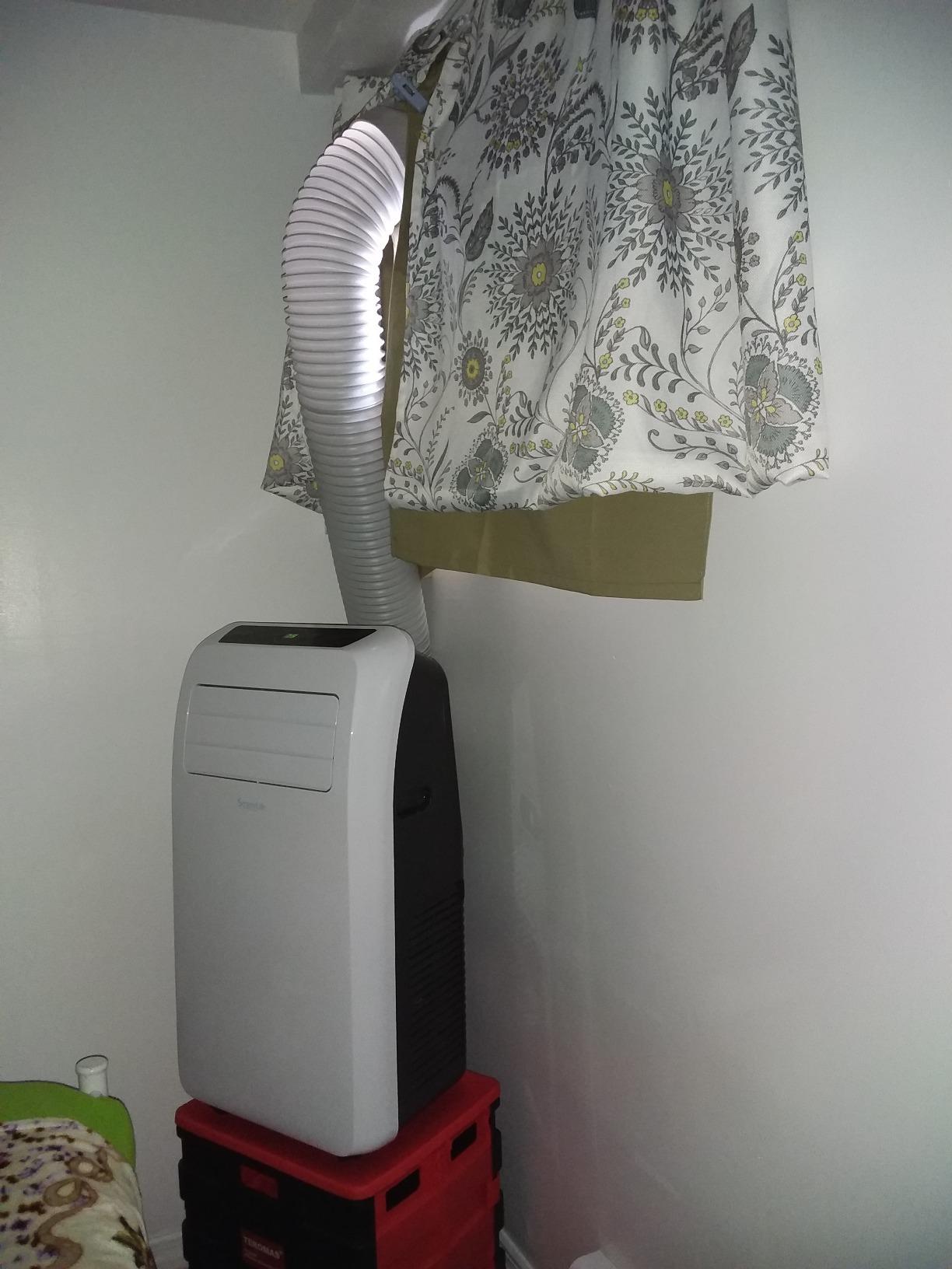 SereneLife Small Air Conditioner Portable 10,000 BTU with Built-in Dehumidifier - Portable AC unit for rooms up to 450 sq ft - Remote Control, Window Mount Exhaust Kit customer photo 1