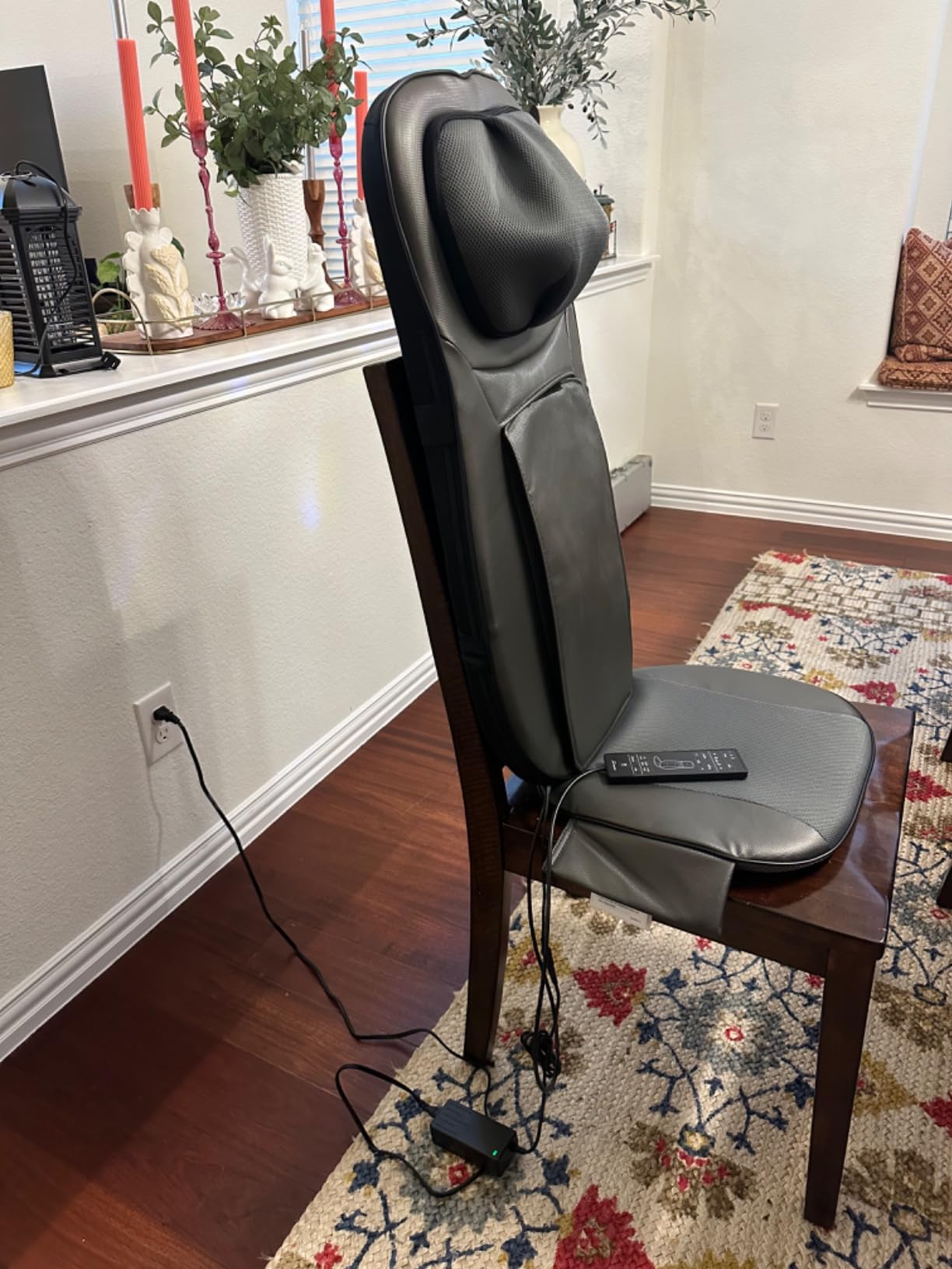 Snailax Shiatsu Neck & Back Massager with Heat Chair Pad Kneading Massage customer photo 1